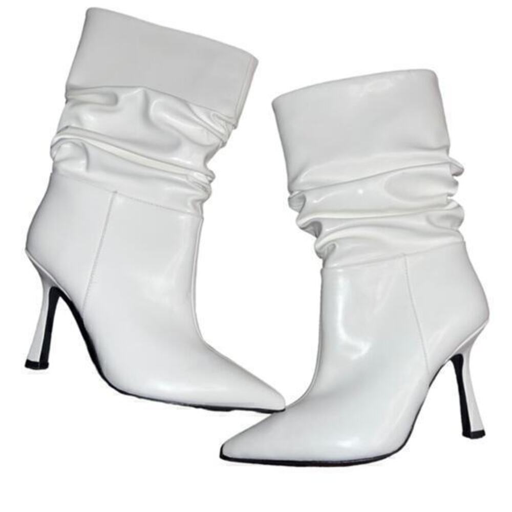 ▶️ Jeffrey Campbell ◀️ GUILLOT Slouchy boot Ivory. Size 5.5.